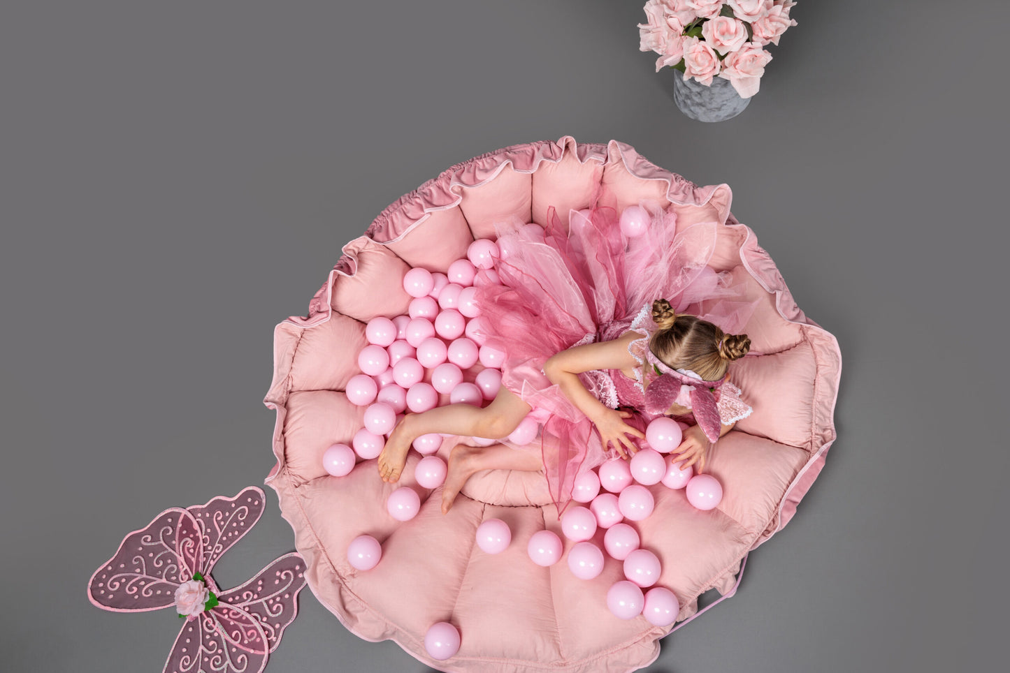 MeowBaby® Flower -leikkimatto palloilla - vaaleanpunainen ja valkoinen